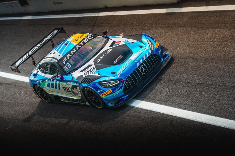 Blue Mercedes-AMG GT3 seen from above on the track